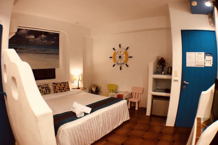 Room 6 of 65