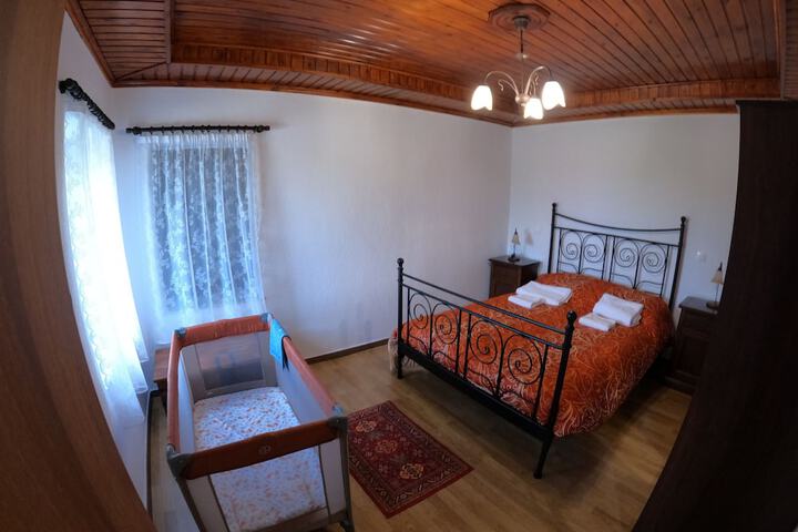 Room 6 of 26