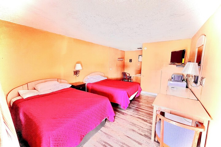 Room 4 of 38