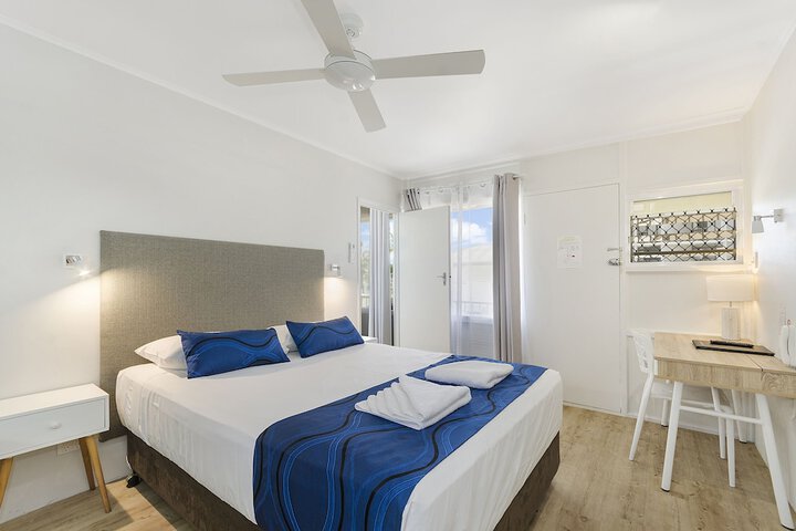 Room 6 of 49