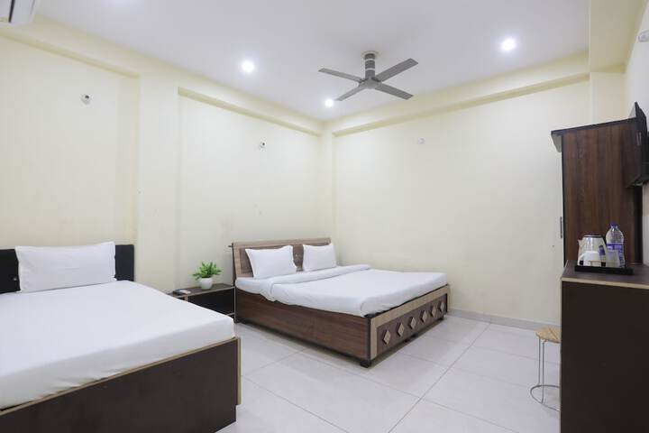 Room 16 of 30