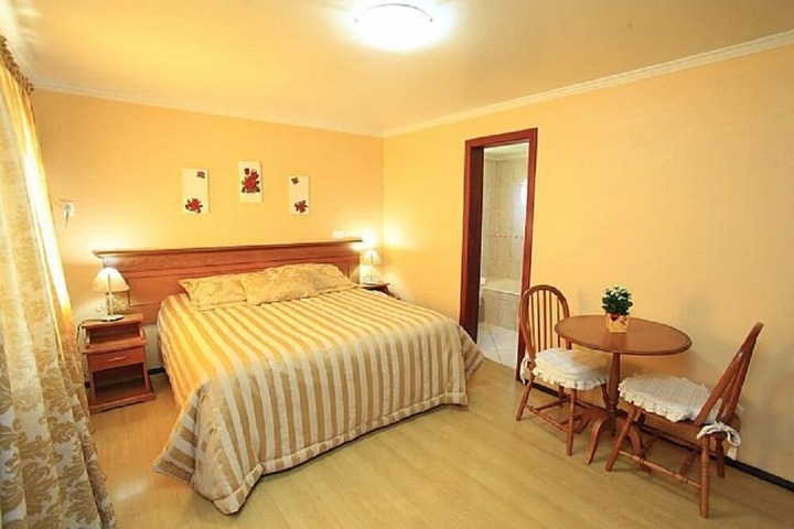 Room 16 of 44