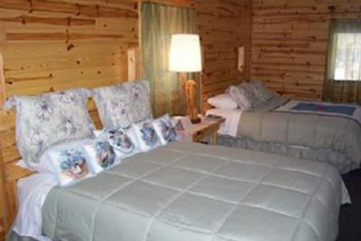 Room 6 of 33