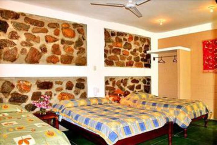 Room 6 of 24