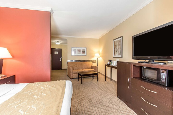 Room 20 of 37