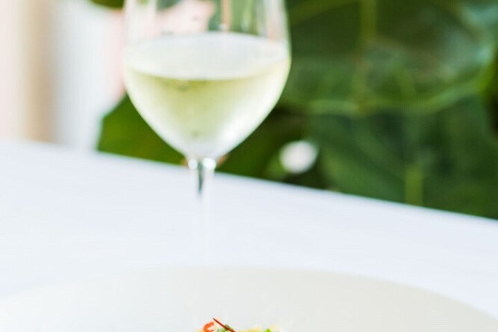 Dining 26 of 36
