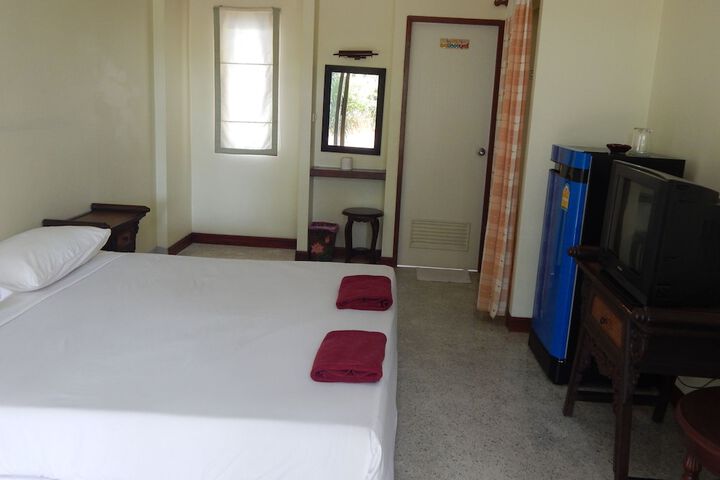 Room 13 of 51