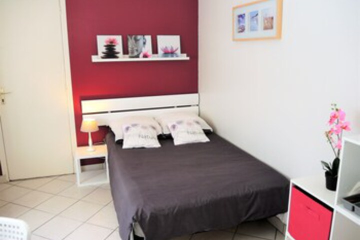 Room 51 of 65