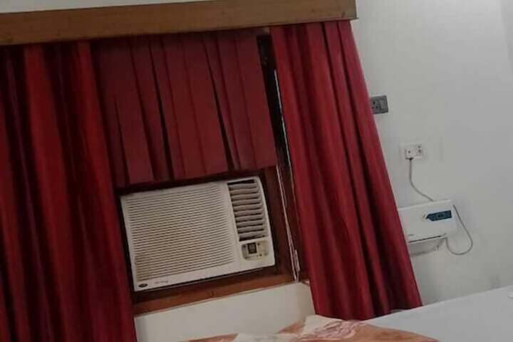 Room 5 of 39