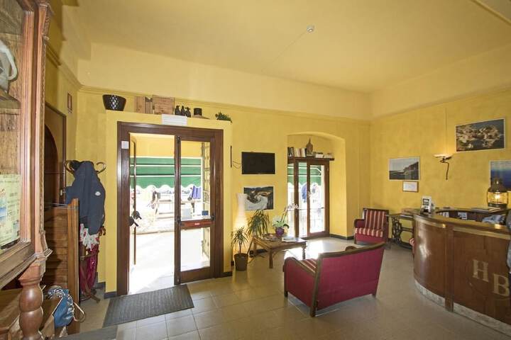 Hotel Lobby
