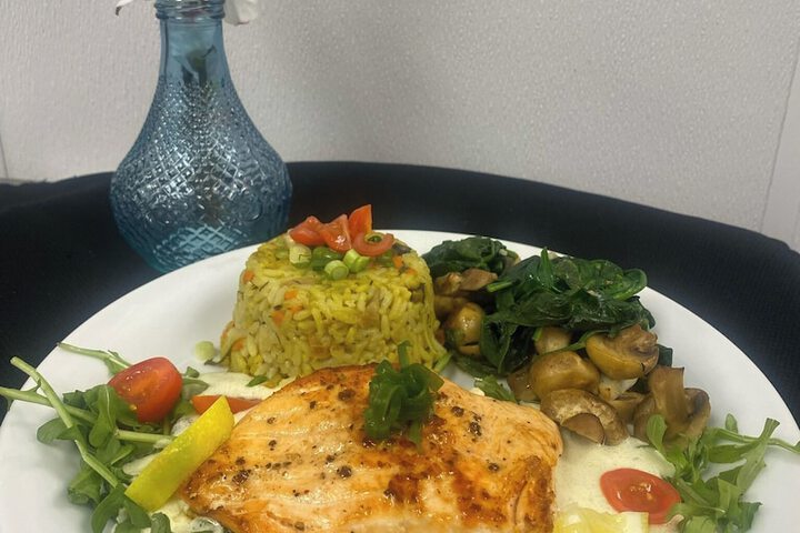 Dining 65 of 76