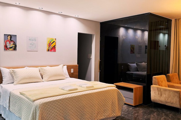 Room 7 of 27