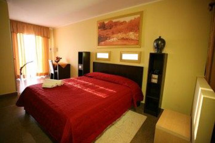 Room 14 of 31