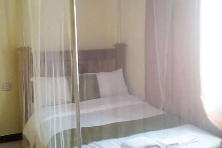 Room 7 of 17