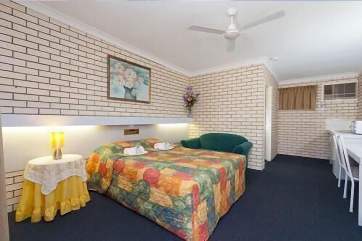 Room 6 of 43