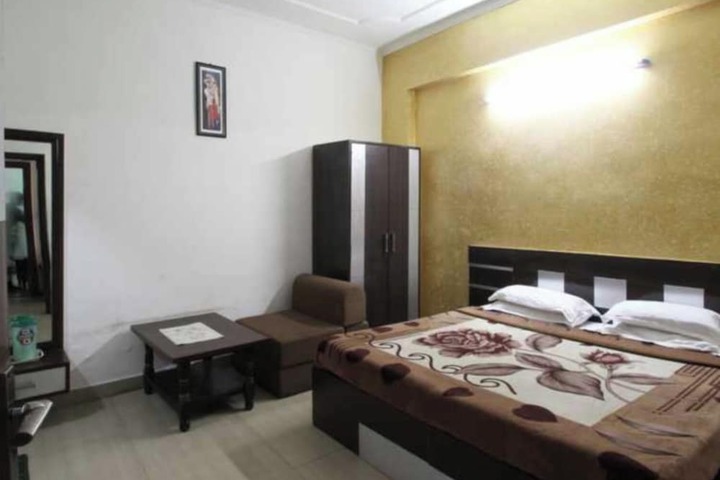 Room 3 of 19
