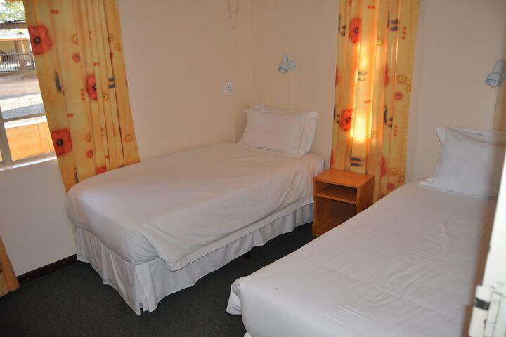 Room 13 of 138