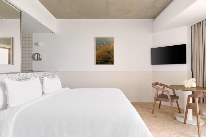 Room 5 of 46