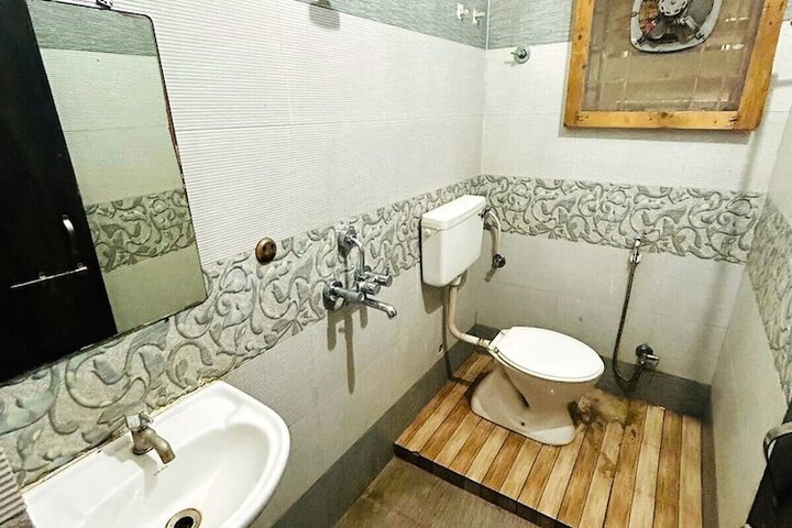 Room 19 of 25