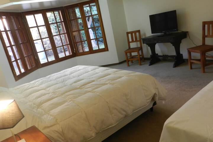 Room 6 of 20