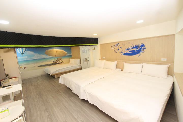 Room 100 of 246