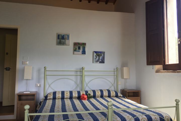 Room 12 of 51