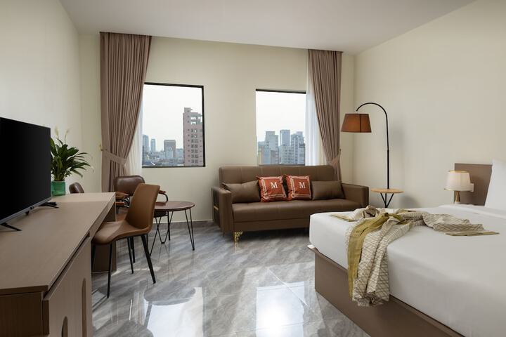 Room 16 of 39
