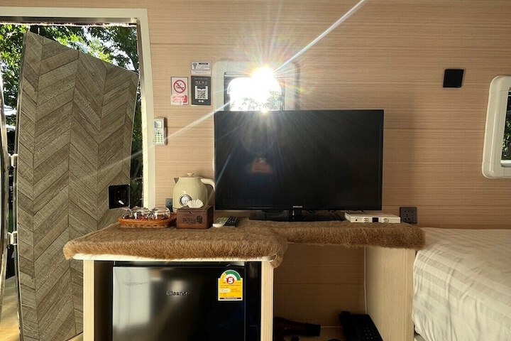 Room 38 of 194
