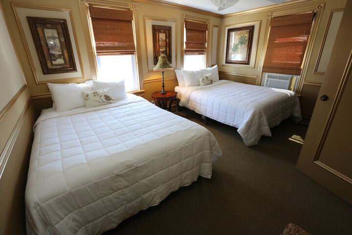 Room 4 of 41