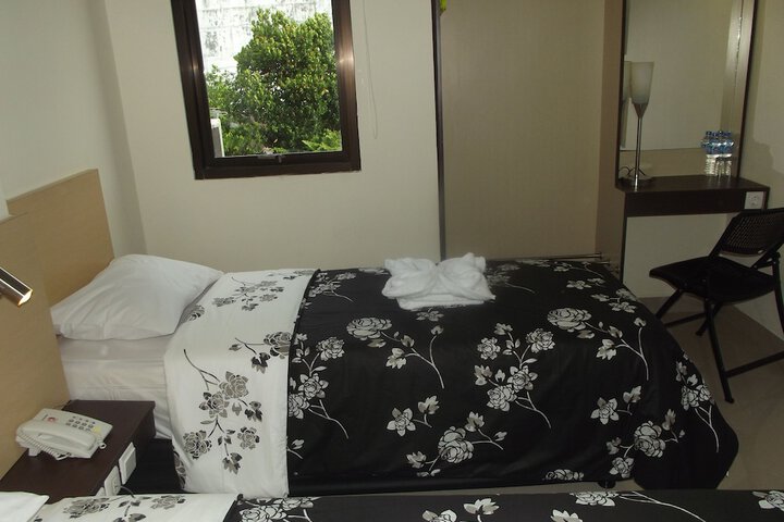 Room 14 of 24