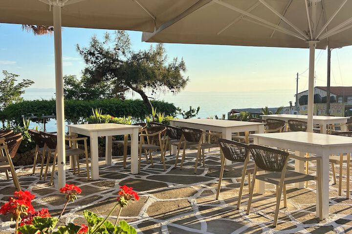 Terrace/Patio 9 of 47