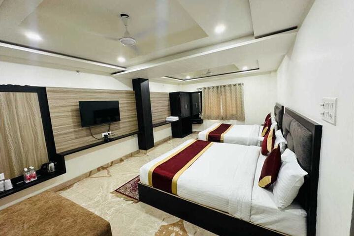 Room 6 of 46