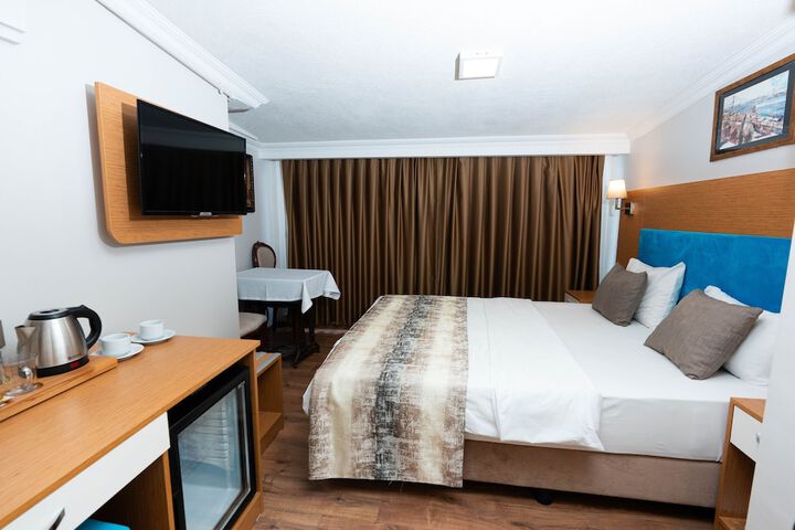 Room 25 of 101