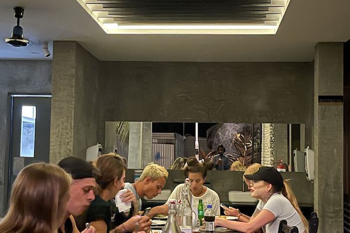 Dining 28 of 37