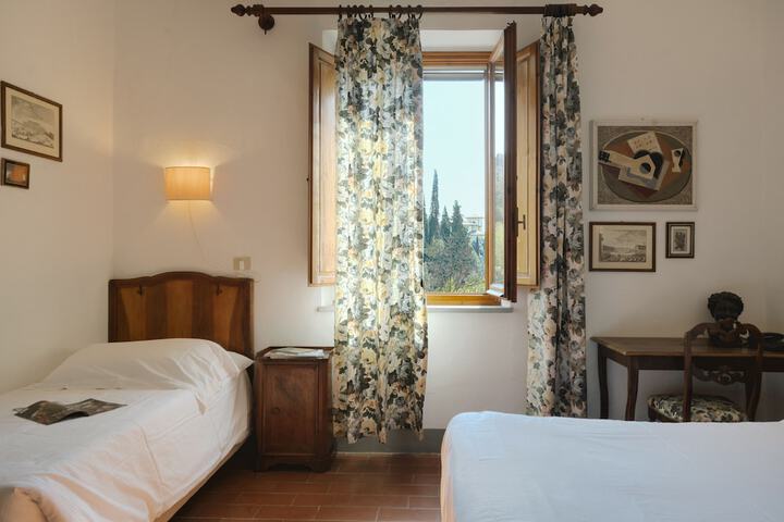 Room 18 of 68