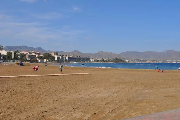 Beach 5 of 8