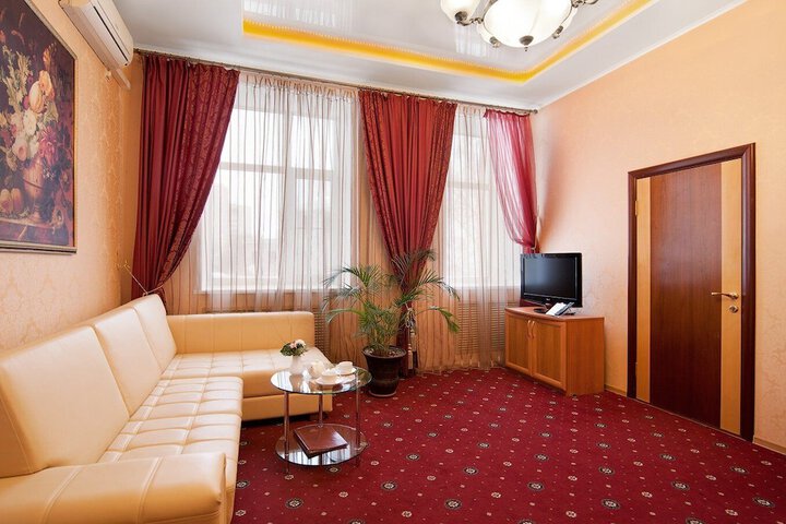 Room 11 of 78