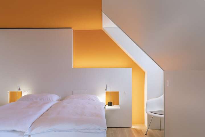 Room 26 of 58