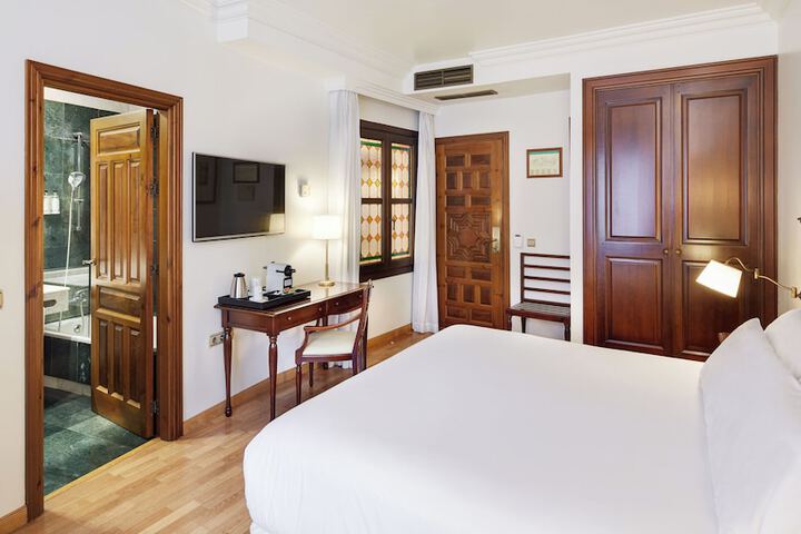 Room 19 of 51