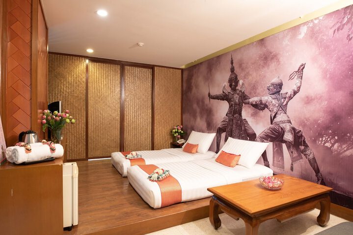 Room 12 of 62