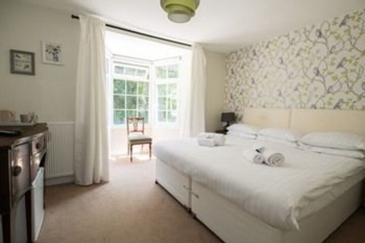 Room 8 of 38