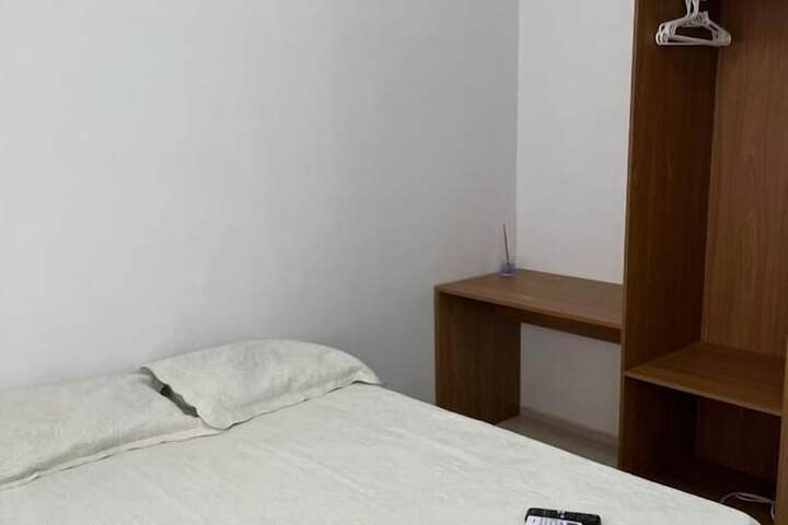 Room 5 of 16