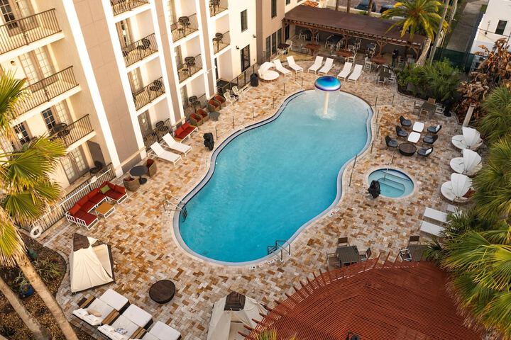 Pool 39 of 58