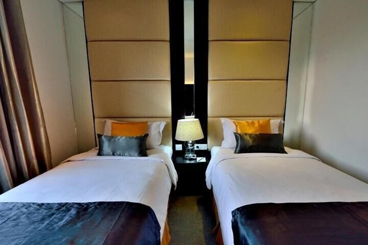 Room 22 of 46