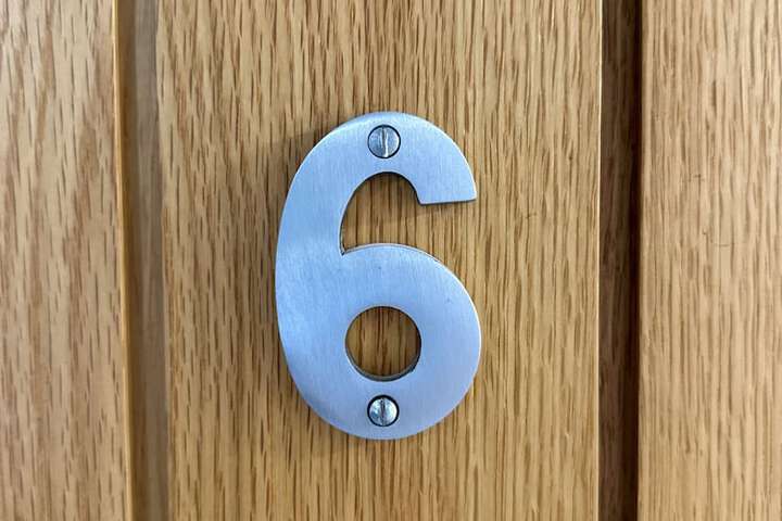 Room 48 of 160