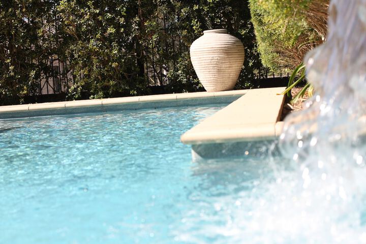 Pool 24 of 42