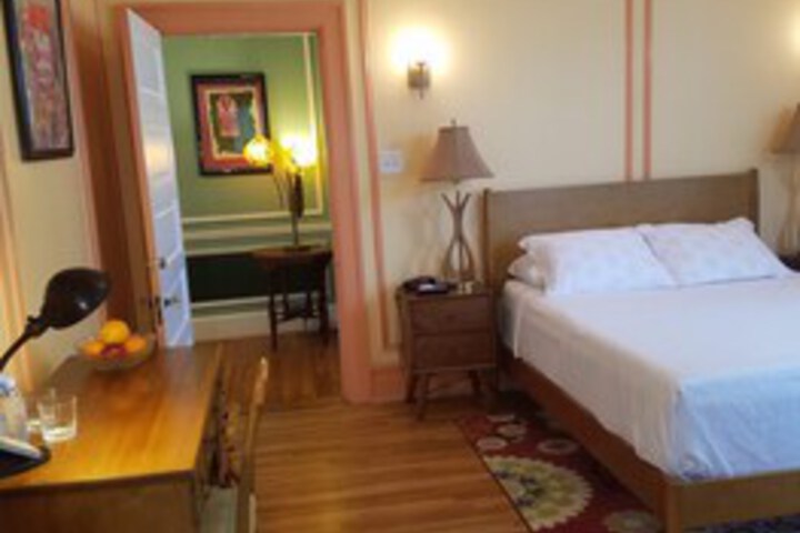 Room 19 of 35