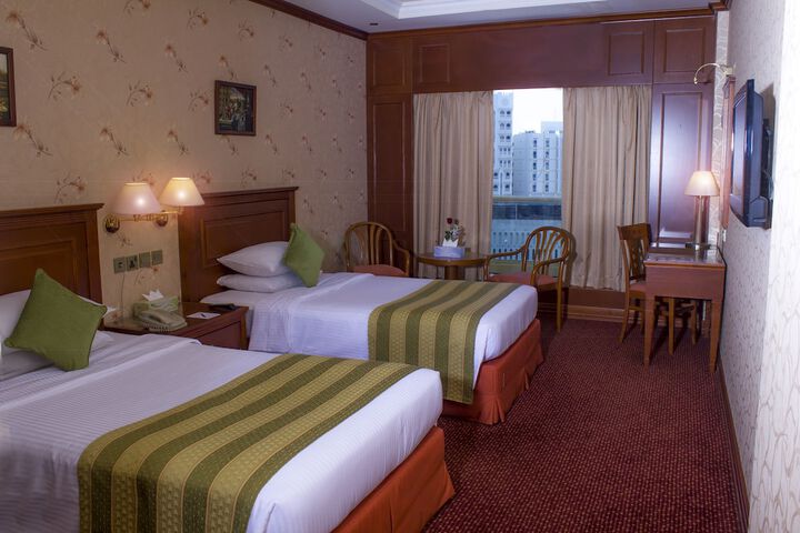 Room 26 of 74