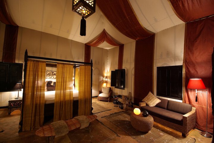 Room 11 of 192