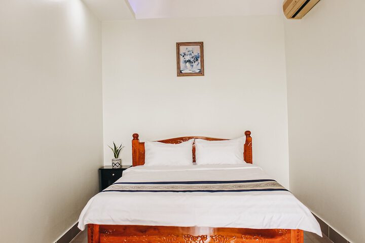 Room 16 of 23